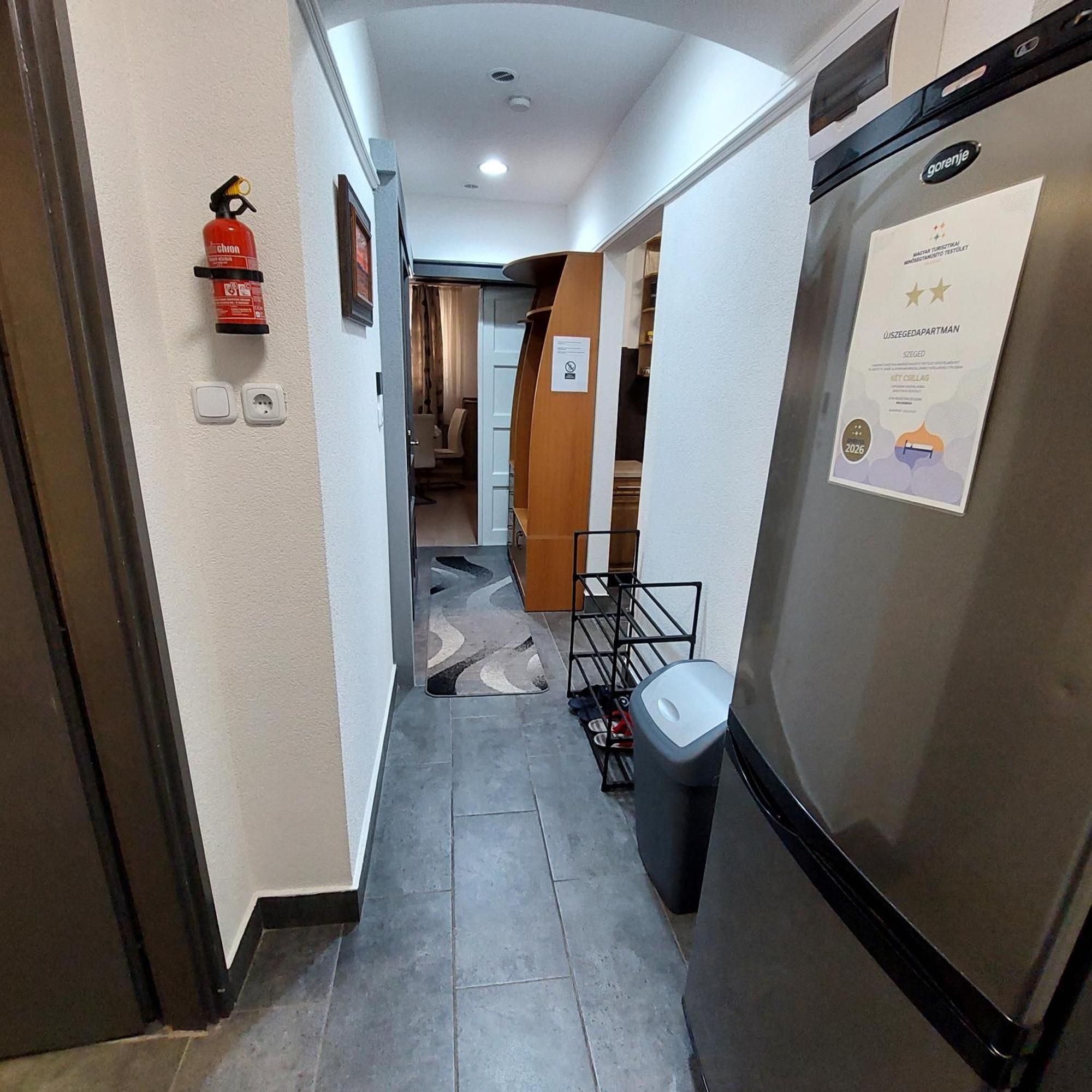 Ujszeged Apartman Экстерьер фото