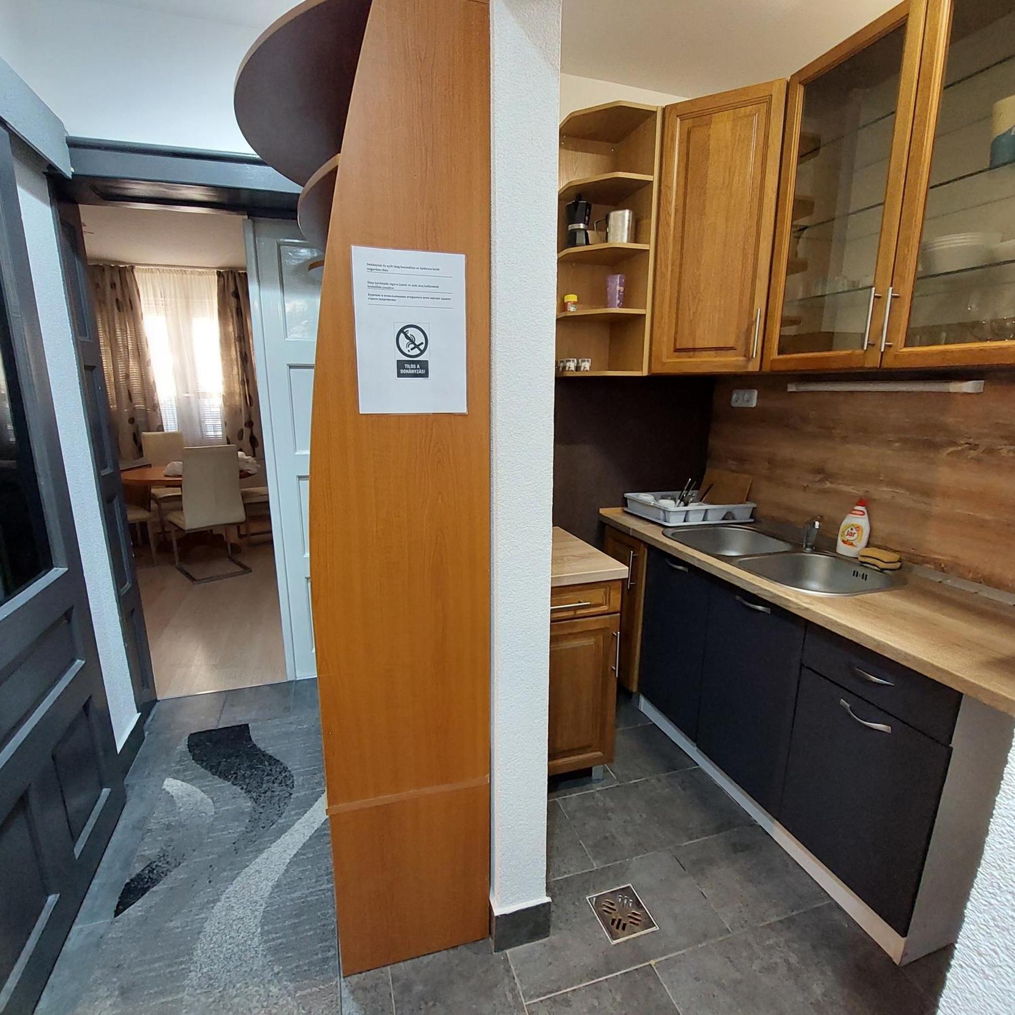 Ujszeged Apartman Экстерьер фото