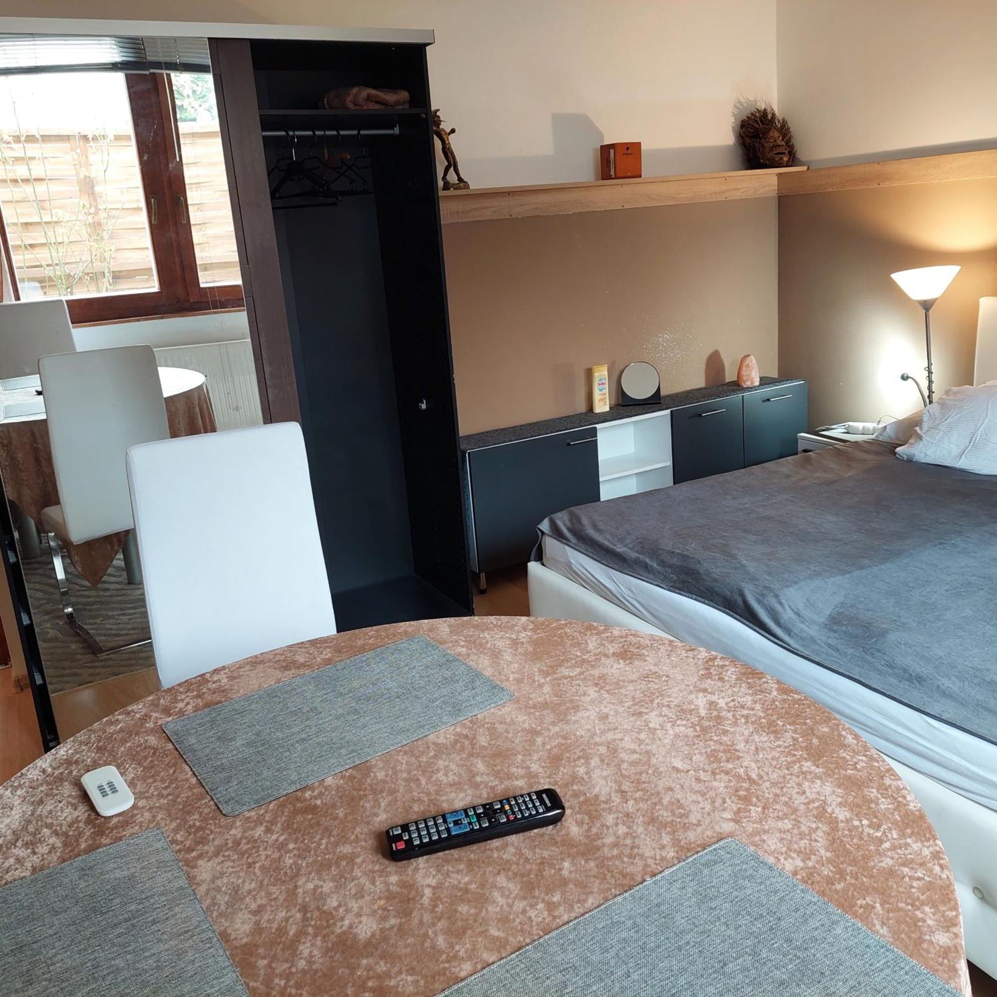 Ujszeged Apartman Экстерьер фото