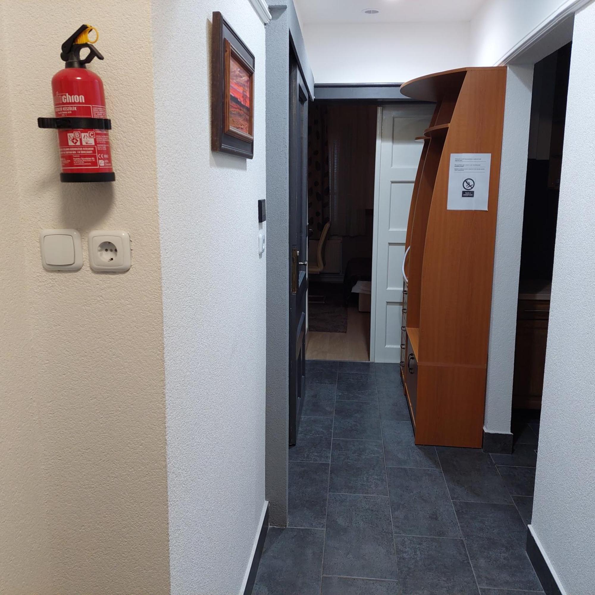 Ujszeged Apartman Экстерьер фото