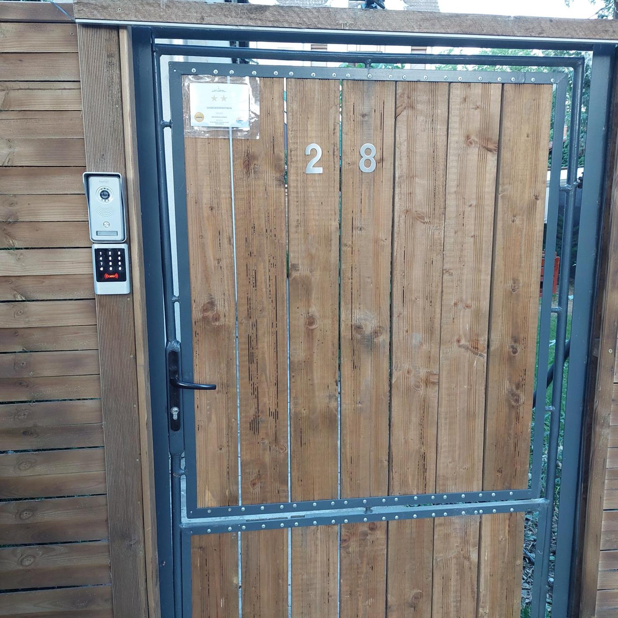 Ujszeged Apartman Экстерьер фото